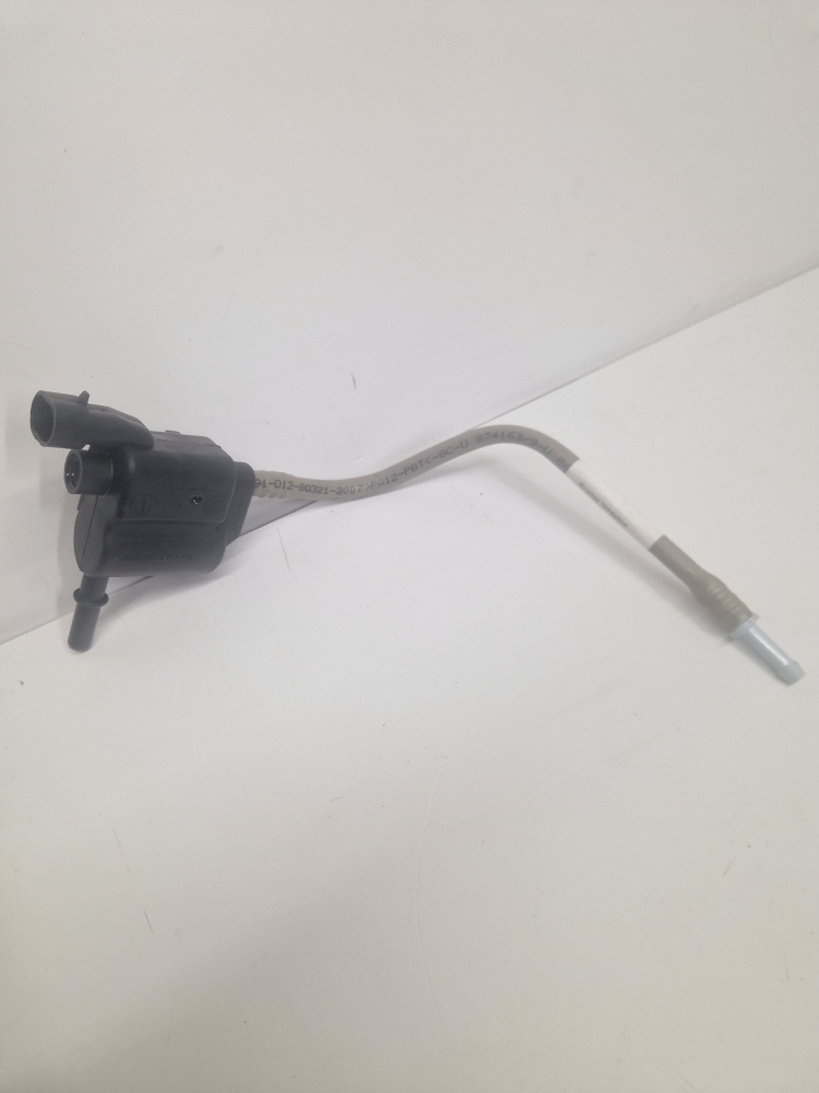 11180-1164042 Датчик адсорбера в сборе