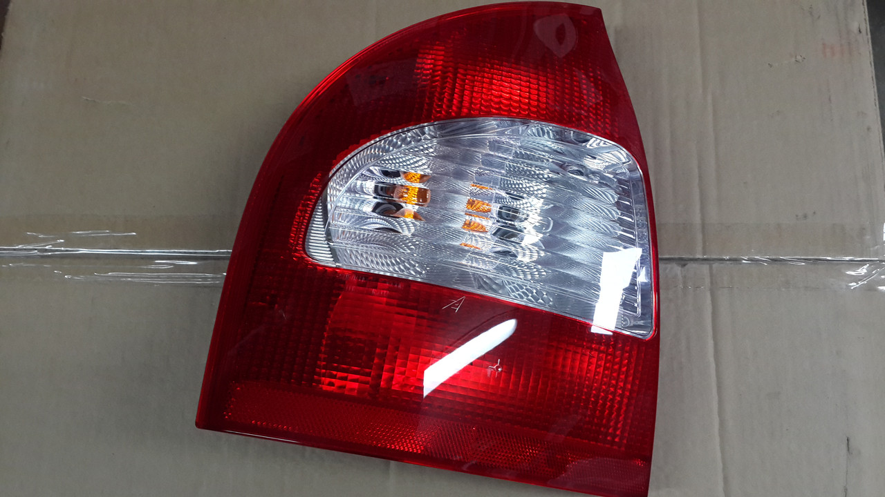 11180-3716010 Фонарь задний правый